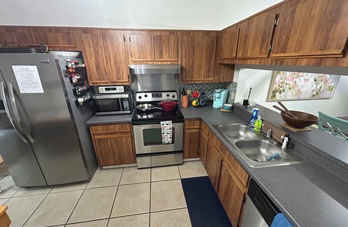 Sanford Villa | Cozy 5 Room Villa Central to Attractions restaurants shopping and the beaches