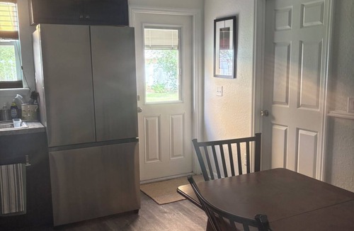 Fellowship House | Cozy and Chic 3 bedroom house close to WEC,OBS,HITS