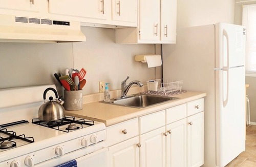 Brigantine House | Cozy Brigantine beach house - 1st floor of duplex - 1 block to beach, near town!
