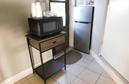 Clearwater Apartment | Cozy Clearwater Suite - Serene w/Private Entry