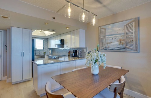 Hudson Condo | Cozy Condo w/Gulf View, Bird Watching + Telescope