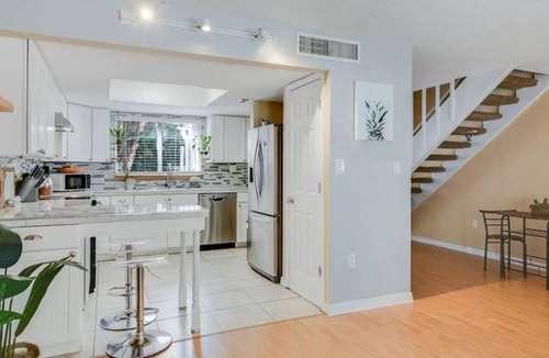 New Smyrna Beach House | Cozy family sized beach house! Short Walk to the Atlantic Ocean