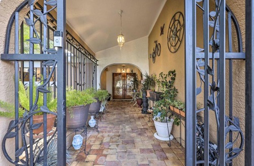 Bearss Plaza House | Cozy Home in Heart of Tampa w/Lanai & Pool!