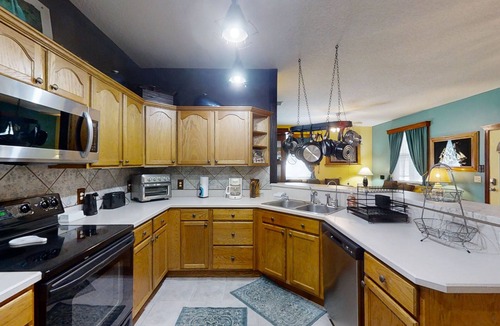 St. Augustine House | Cozy home with private pool, BBQ, dog friendly, central AC, enclosed yard