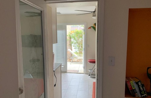 Gulf Gate Estates Apartment | ~ Cozy In-law Apartment Close to Siesta Key ~
