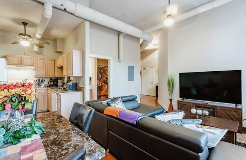 Central Apartment | Cozy Loft (C) near the Heart of Clemson