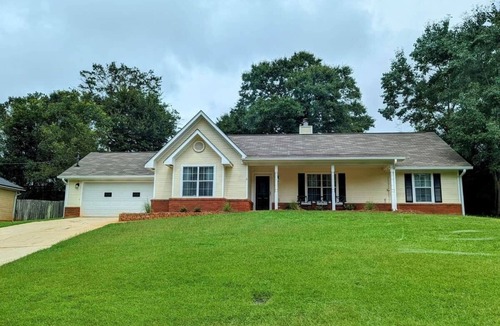 Enterprise House | Cozy Modern Home- 3BR/2 Bath 5 min to base