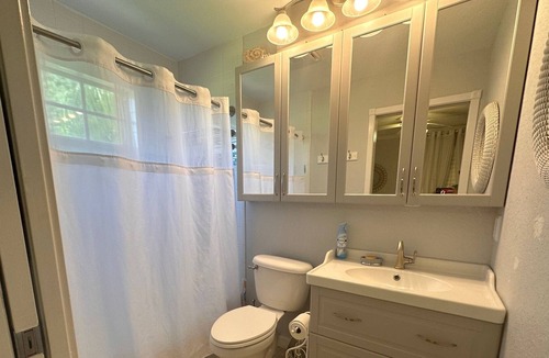 Polk City Cottage | Cozy Oasis-Charming 1 Bedroom Casita with RV Parking Available