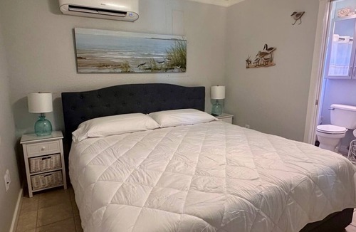 Polk City Cottage | Cozy Oasis-Charming 1 Bedroom Casita with RV Parking Available