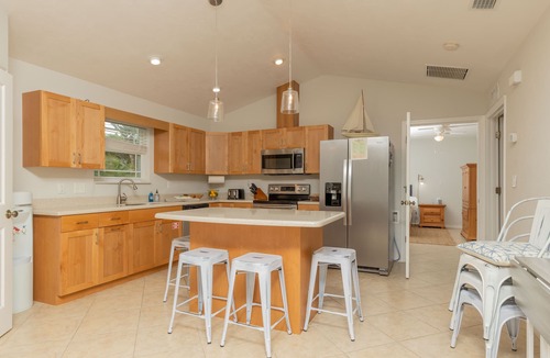 Coquina Gables House | Cozy, Pet-Friendly Beach Retreat - 3 Blocks to Ocean + Office + Lanai