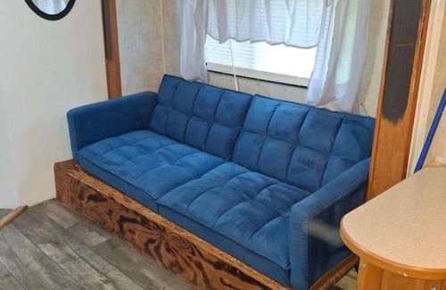 Burnside Other | Cozy private camper