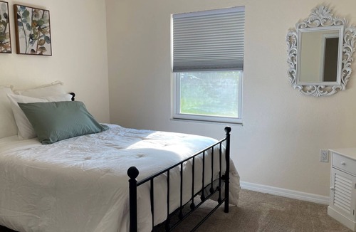 Zephyrhills House | Cozy Quiet Home with Free Parking
