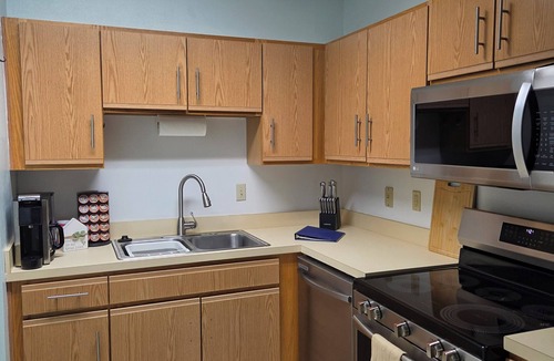 Holly Hill Apartment | Cozy Retreat! 2-bedroom apartment in Daytona Beach