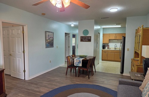 Holly Hill Apartment | Cozy Retreat! 2-bedroom apartment in Daytona Beach