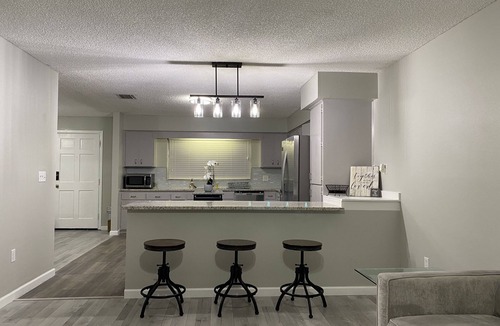 Whitfield House | Cozy Sarasota home near beaches downtown airport Anna Maria Island, Siesta Beach