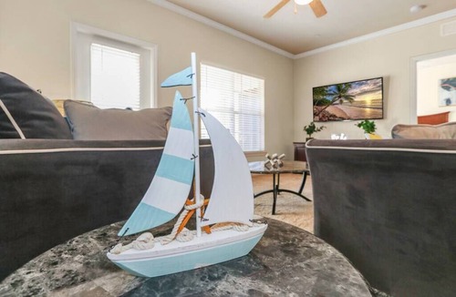 Port Tampa City Apartment | Cozy Spacious Family Friendly Home Away From Home