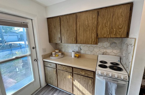 Bayou Oaks House | Cozy & Stylish Sarasota Suite-Mins to SRQ, Ringling & Beaches - Rilma's Villa