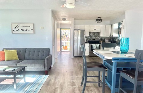 Bayou Shores Apartment | Cozy Waterfront 1bedroom FREE KAYAK and Parking