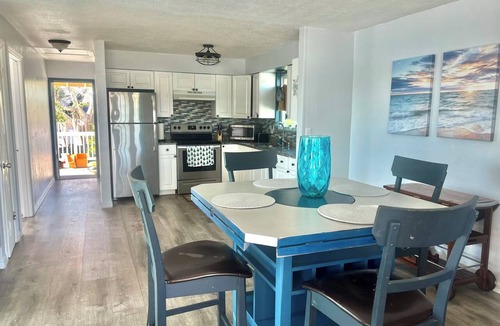 Bayou Shores Apartment | Cozy Waterfront 1bedroom FREE KAYAK and Parking