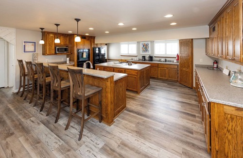 Sandbridge House | Crab Shack- 7 Bdrm, Semi OF, Pool Cabana, Game Room, Dog Friendly