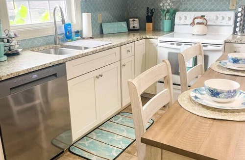 Lewes House | Crow’s Nest 1 BR Lewes Guest Apt – Bike to Beach