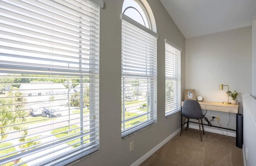Palm Harbor Villa | CRYSTAL BEACH HOME | PRIVATE POOL | WALK TO BEACH