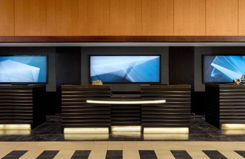Crystal City Hotel | Crystal Gateway Marriott