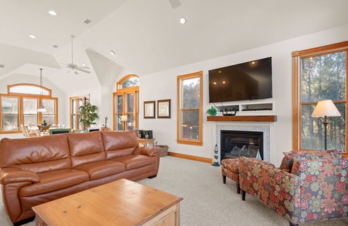 Corolla House | Currituck Club 141: Beautiful home located on the fairway of a premier golfing c