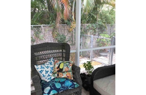 Clearwater House | Cypress Blue Saltwater/Heated Pool Retreat