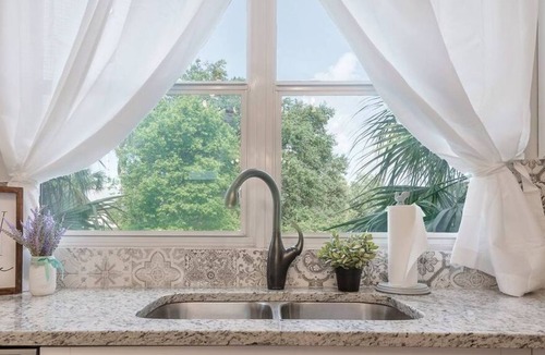 Ybor City House | Delightful and Quaint 3BR/2BA Ybor Bungalow