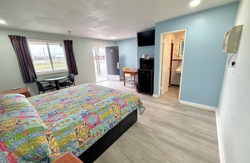 Wilson Hotel | Deluxe Inn