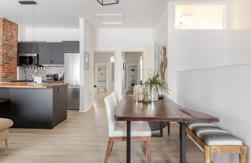 Perth Apartment | Deluxe Loft with Stunning Water - Free On-Site EV Charging