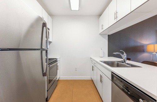 Downtown Jersey City Apartment | Detailed and Spacious One Bed in Jersey City