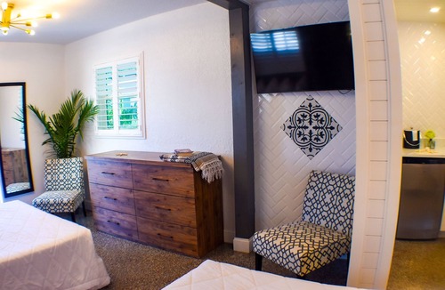 Clearwater Beach Hotel | Devon Shores - Triple Queen