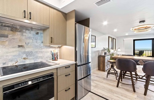 Avon By The Sea Condo | Direct Oceanfront Condo | Balcony, Heated Pool + Putting Green 🍹🏝️