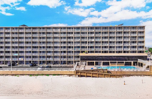 Daytona Beach Shores Apartment | "Direct Oceanfront Studio Condo" Near Sunglow Pier. Under building renovations.