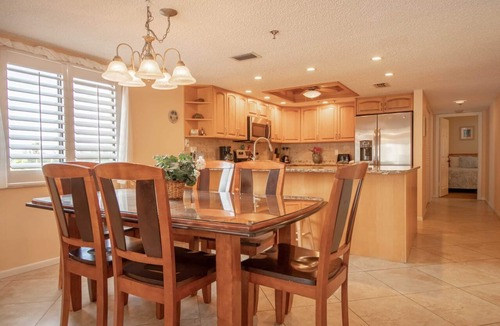 Indian Shores Condo | DIRECTLY ON THE BEACH -Perfect for a Family Vacation.