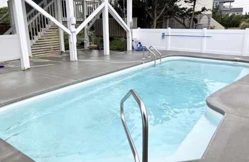Salvo House | DISCOUNTED! PARTIAL OCEANFRONT .1 MIN WALK TO BEACH-boardwalk Hottub and Pool
