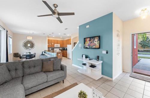 Bellavida Villa | Disney Private Pool Hot Tub Themed Bedrooms. Book Now BV76