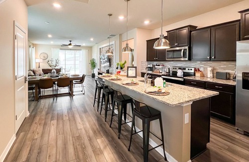 Davenport House | Disney Villa: Private Pool, Star Wars, Waterpark