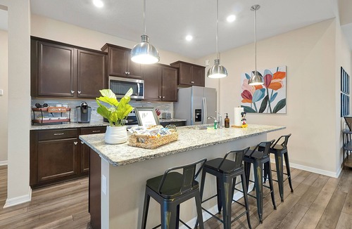 Davenport House | Disney Villa: Private Pool, Star Wars, Waterpark