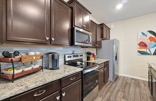 Davenport House | Disney Villa: Private Pool, Star Wars, Waterpark