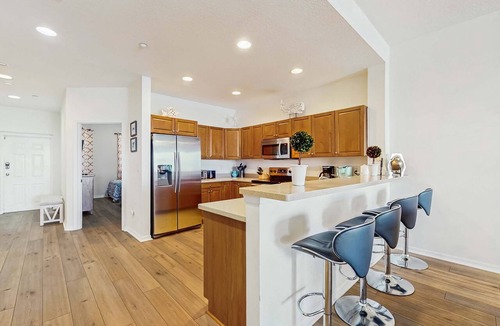 Clearwater Beach Condo | Dog friendly bayfront 4th floor condo with bay views heated pool pool spa WD