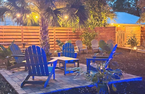 Downtown Historic District Apartment | Dog-friendly, FREE BIKES next to Historic Downtown