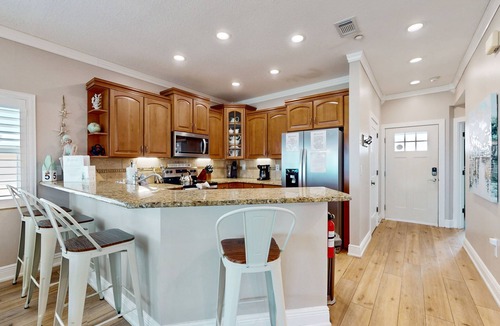 Independence Square Condo | Dog-friendly beachfront paradise with WiFi, AC, washer/dryer