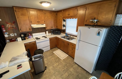 Kill Devil Hills Cottage | DOGS AND DAY DREAMS! August & September dates available