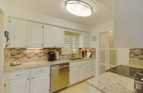 Cocoa Beach Condo | Dolphin Dreams - Upscale long term