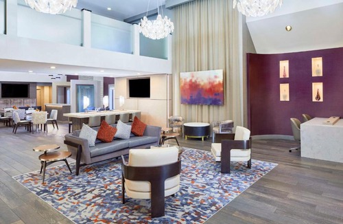 Alpharetta Hotel | DoubleTree by Hilton Hotel Atlanta-Alpharetta