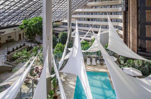 Rochester Hotel | DoubleTree by Hilton Rochester