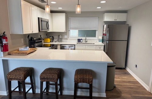 Clermont House | -Downtown Clermont Triplex Near Waterfront Park-